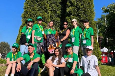 5 декабря отмечается Международный день добровольца или День волонтеров