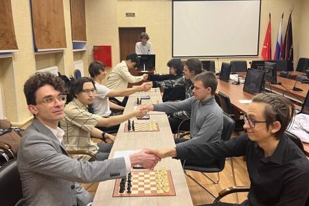 Товарищеский турнир среди студентов по шахматам