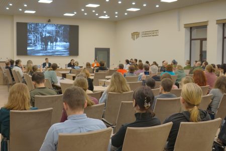 Первая виртуальная выставка о работе блокадной ветеринарной службы