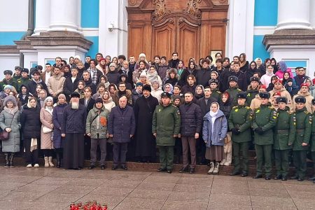 900 ударов в колокол Смольного собора в память о 900 днях блокады