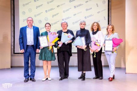 Сотрудники СПбГУВМ получили благодарственные письма за вклад в развитие агрообразования Ленинградской области