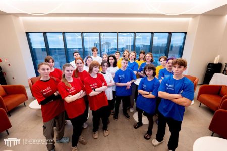 «Поколение VETрамплин»: первокурсники СПбГУВМ погрузились в реальную работу ветеринарной клиники