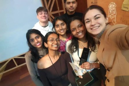 Иностранные студенты открыли для себя сокровища Эрмитажа!