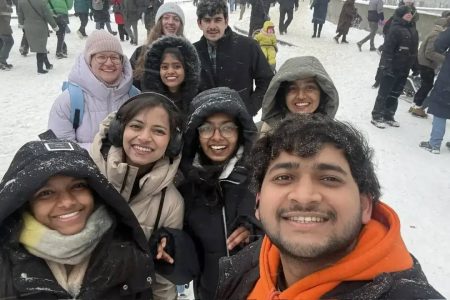 Масленица идет, блины да мед несет!