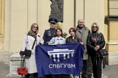 Памяти подвига альпинистов блокадного Ленинграда