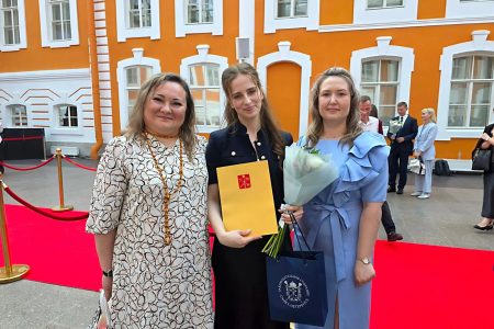 Выпускница СПбГУВМ Александра Шамонова — в числе лучших выпускников Санкт-Петербурга 2026 года